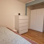 Modern & Central Apartment With Private Garden Διαμέρισμα *