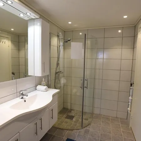 아파트 Modern & Central Apartment With Private Garden