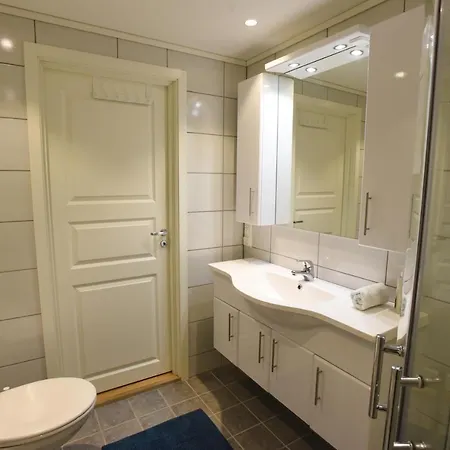 Modern And Central - With A Garden *